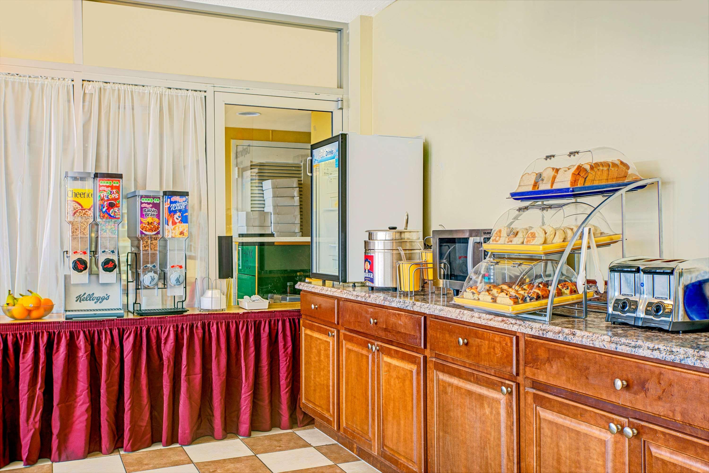 Days Inn By Wyndham Alexandria South Luaran gambar