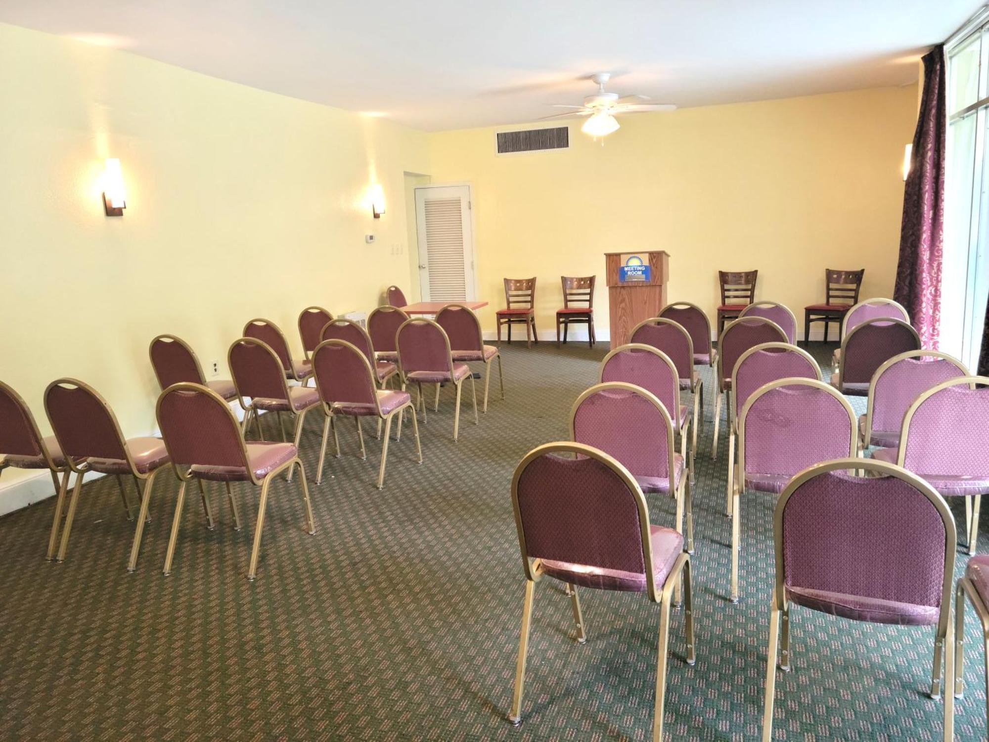 Days Inn By Wyndham Alexandria South Luaran gambar
